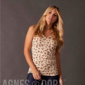 Agnes & Dora Women's V-Neck Fitted Tank Medium NWT